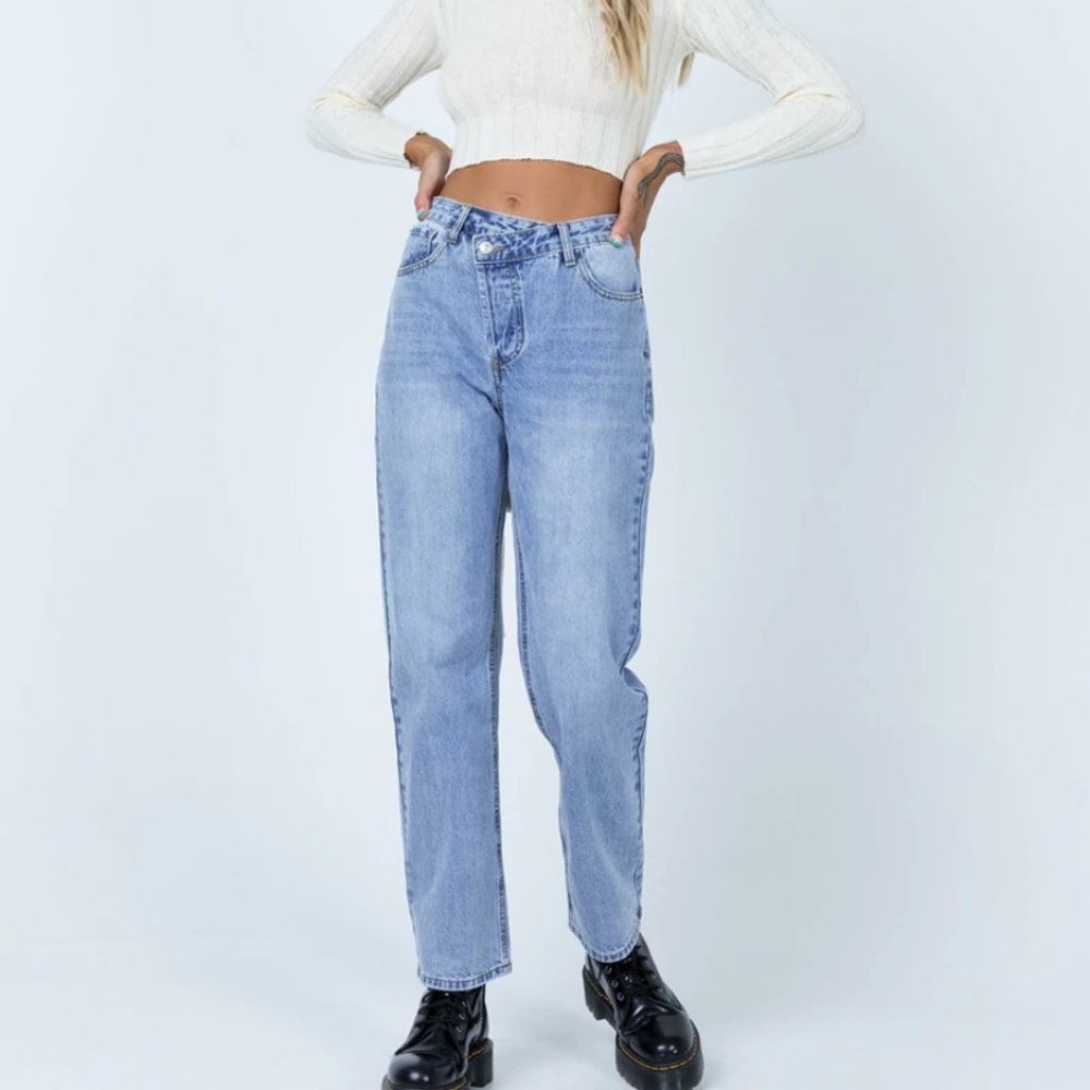 PRINCESS POLLY ASYMMETRIC JEANS